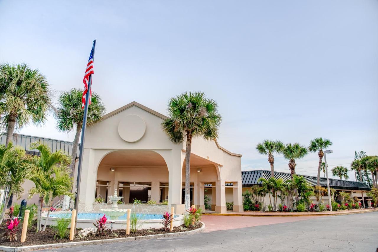 Days Inn By Wyndham St. Petersburg / Tampa Bay Area Pinellas Park Eksteriør billede