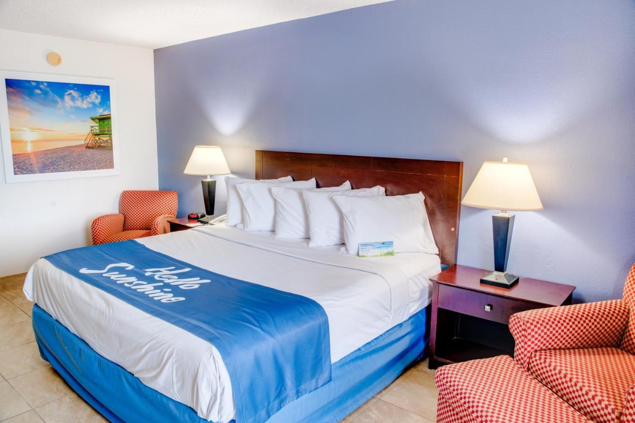 Days Inn By Wyndham St. Petersburg / Tampa Bay Area Pinellas Park Eksteriør billede