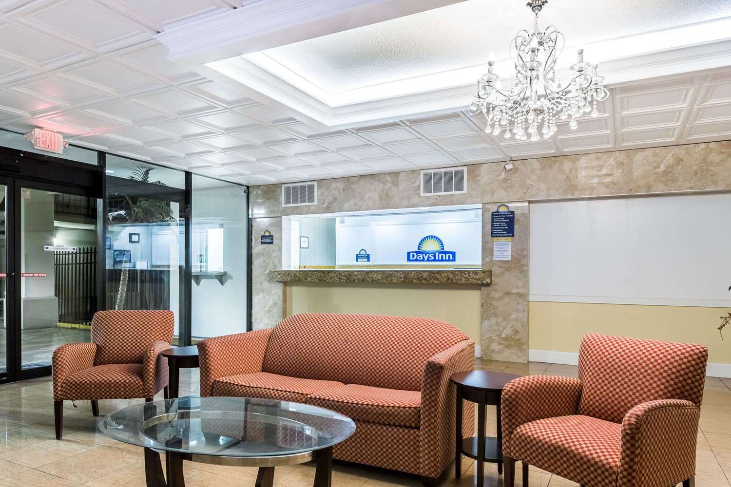 Days Inn By Wyndham St. Petersburg / Tampa Bay Area Pinellas Park Eksteriør billede